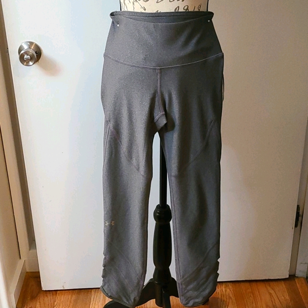 Heat Gear Armour cutout Ankle crop.